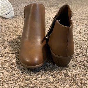 American Eagle ankle Booties
